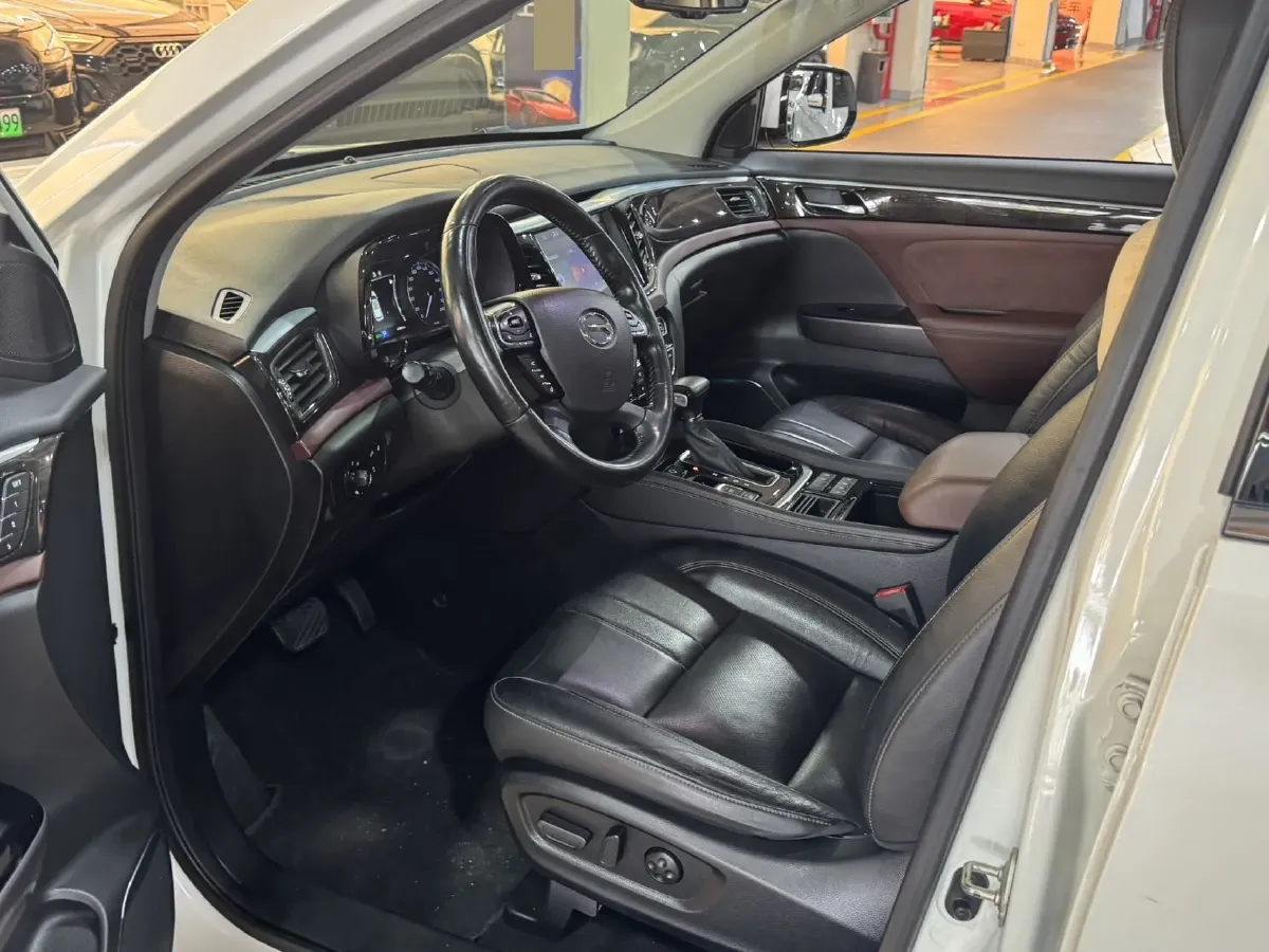 2017 GAC Trumpchi GS8 2.0T 201HP L4 6AT,autocango,china used car exporter,china ev exporter,chinese used car exporter,chinese used ev exporter