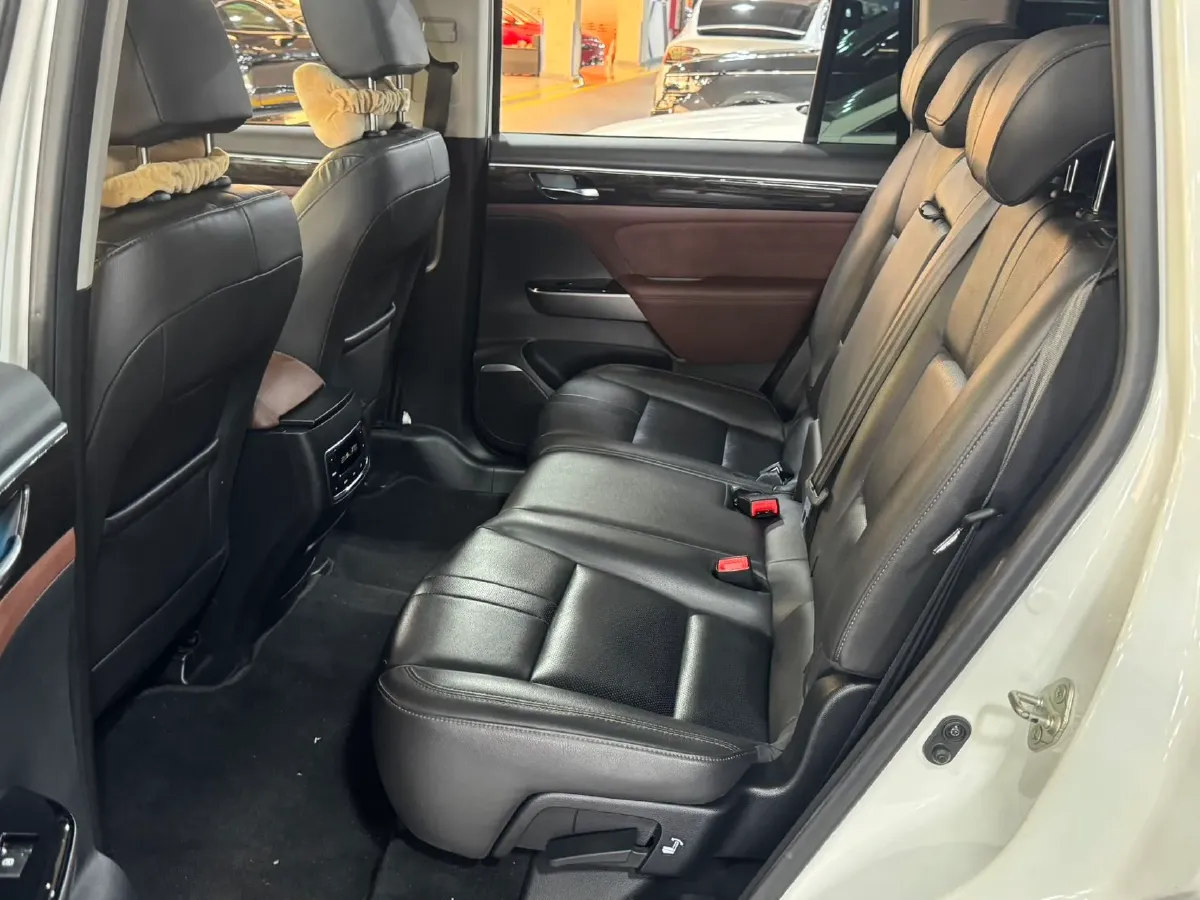 2017 GAC Trumpchi GS8 2.0T 201HP L4 6AT,autocango,china used car exporter,china ev exporter,chinese used car exporter,chinese used ev exporter