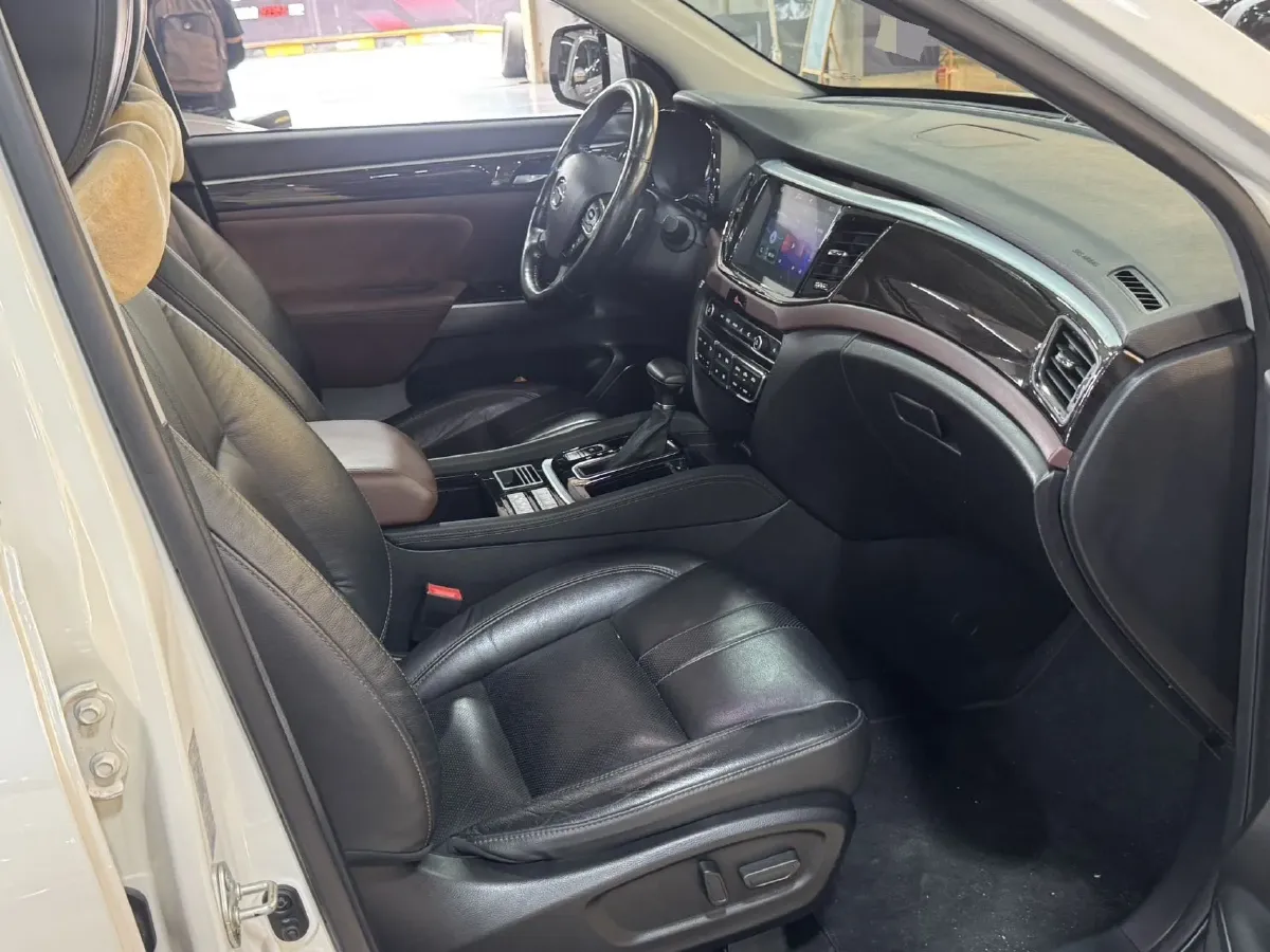 2017 GAC Trumpchi GS8 2.0T 201HP L4 6AT,autocango,china used car exporter,china ev exporter,chinese used car exporter,chinese used ev exporter