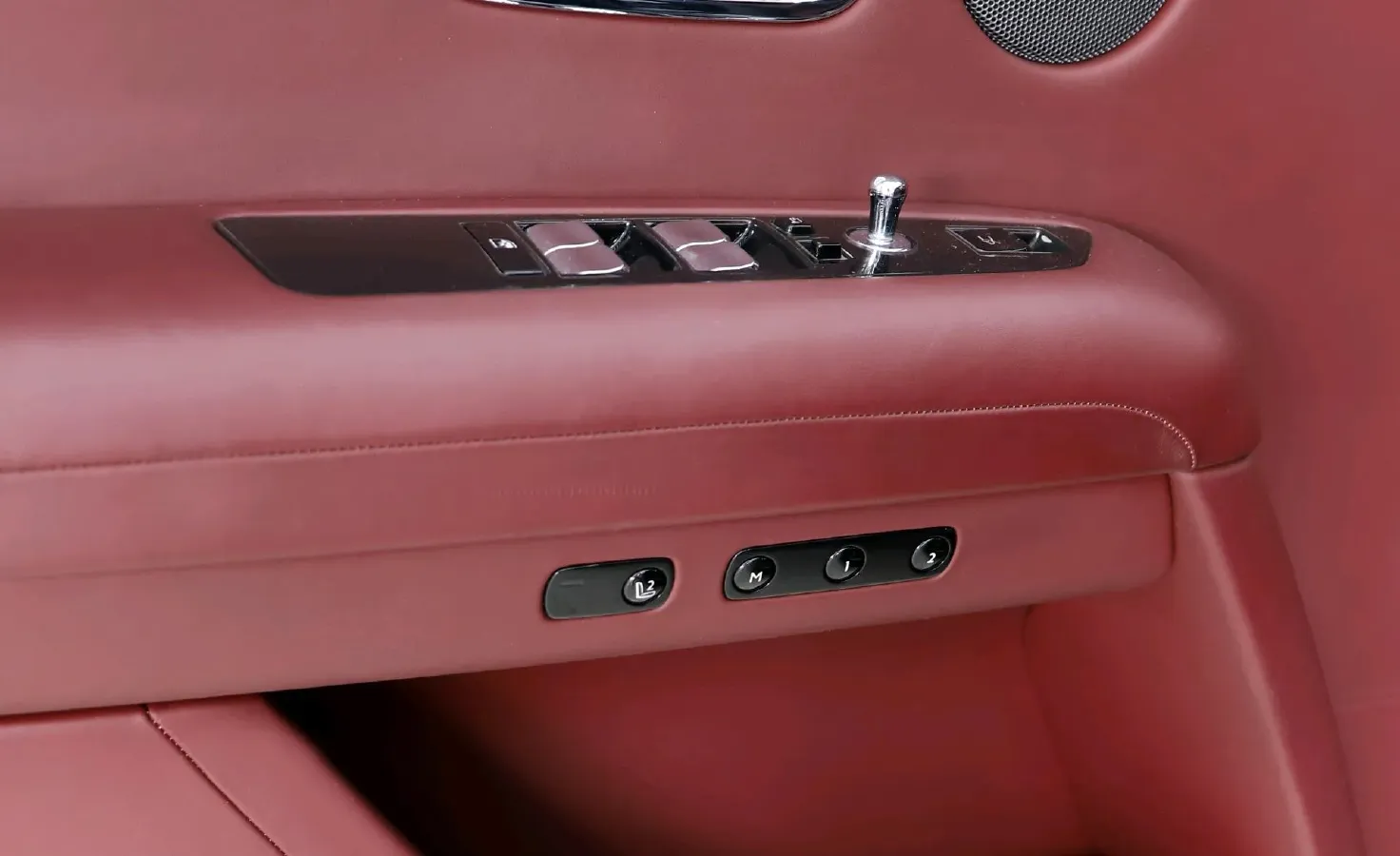 2021 Rolls-Royce Ghost 6.7T 571HP V12 8AT,autocango,china used car exporter,china ev exporter,chinese used car exporter,chinese used ev exporter