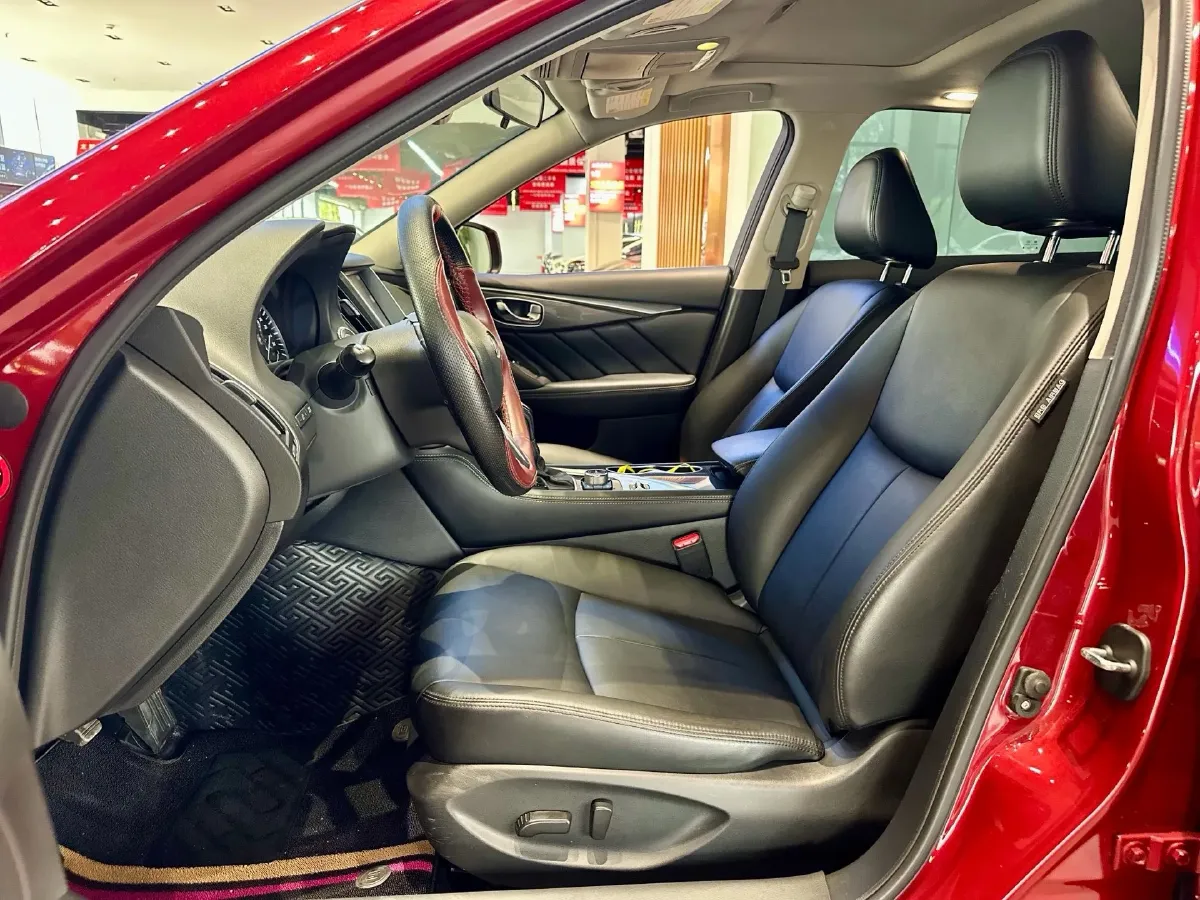 2018 Mitsubishi Pajero 3.0L 174HP V6 5AT,autocango,china used car exporter,china ev exporter,chinese used car exporter,chinese used ev exporter