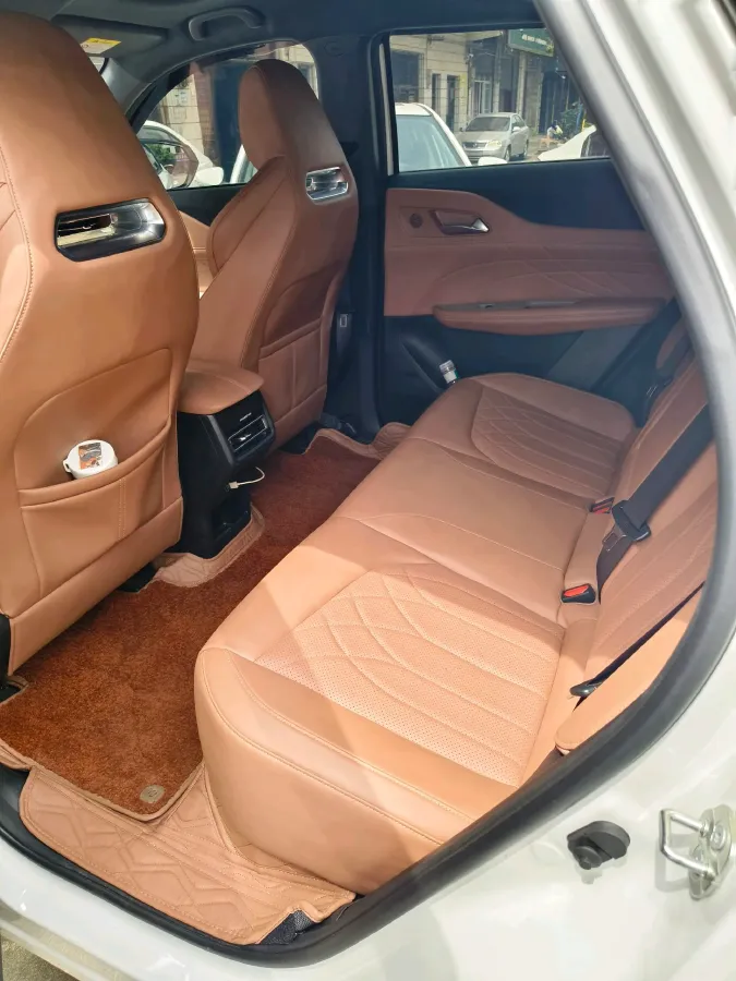 2024 ChangAn UNI-Z 1.5L 98HP L4 E-CVT PHEV 18.4KWH,autocango,china used car exporter,china ev exporter,chinese used car exporter,chinese used ev exporter