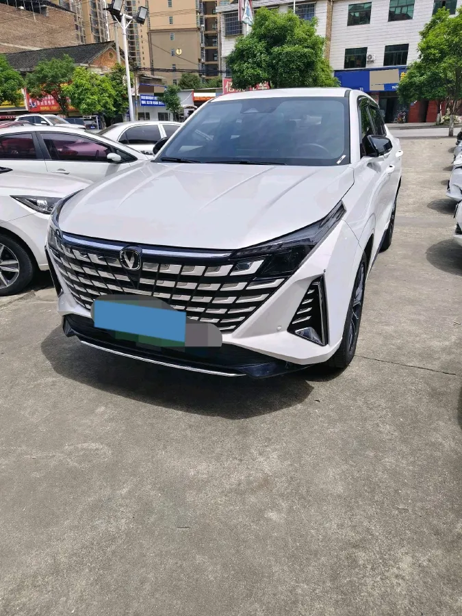 2024 ChangAn UNI-Z 1.5L 98HP L4 E-CVT PHEV 18.4KWH,autocango,china used car exporter,china ev exporter,chinese used car exporter,chinese used ev exporter