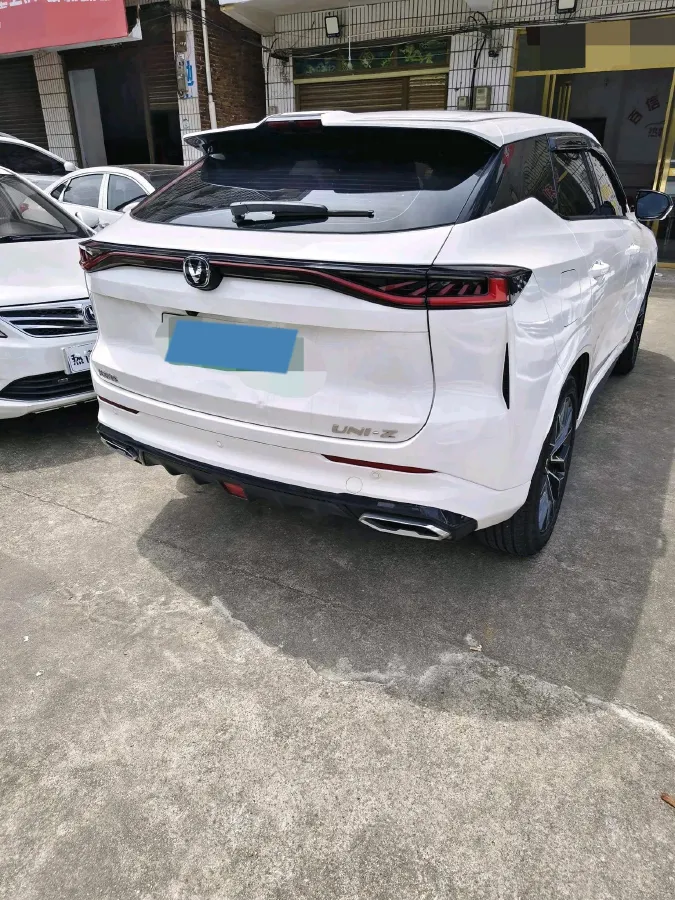 2024 ChangAn UNI-Z 1.5L 98HP L4 E-CVT PHEV 18.4KWH,autocango,china used car exporter,china ev exporter,chinese used car exporter,chinese used ev exporter