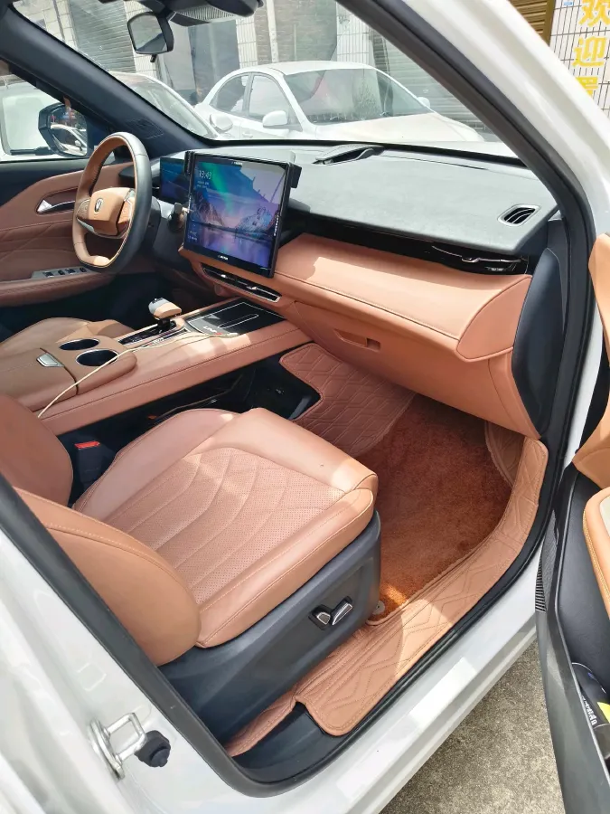 2024 ChangAn UNI-Z 1.5L 98HP L4 E-CVT PHEV 18.4KWH,autocango,china used car exporter,china ev exporter,chinese used car exporter,chinese used ev exporter