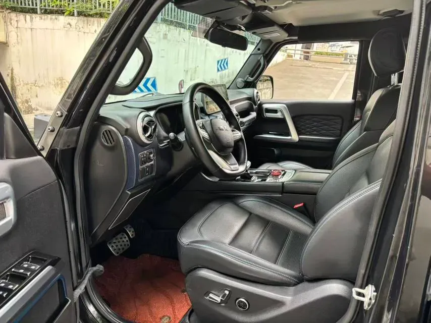 2020 Beijing BJ40 2.0T 224HP L4 8AT,autocango,china used car exporter,china ev exporter,chinese used car exporter,chinese used ev exporter