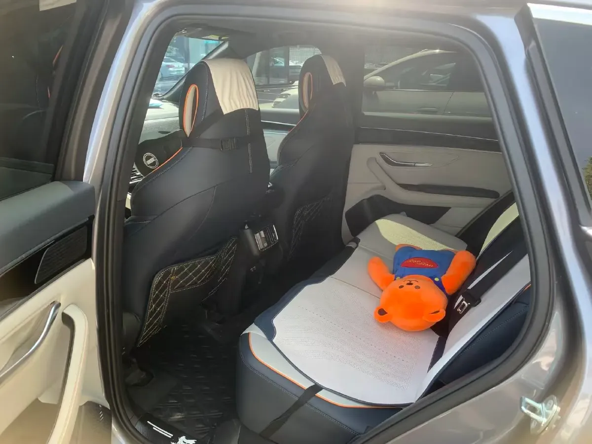 2022 Hyundai Tucson 2.0L 150HP L4 6AT Hybrid,autocango,china used car exporter,china ev exporter,chinese used car exporter,chinese used ev exporter