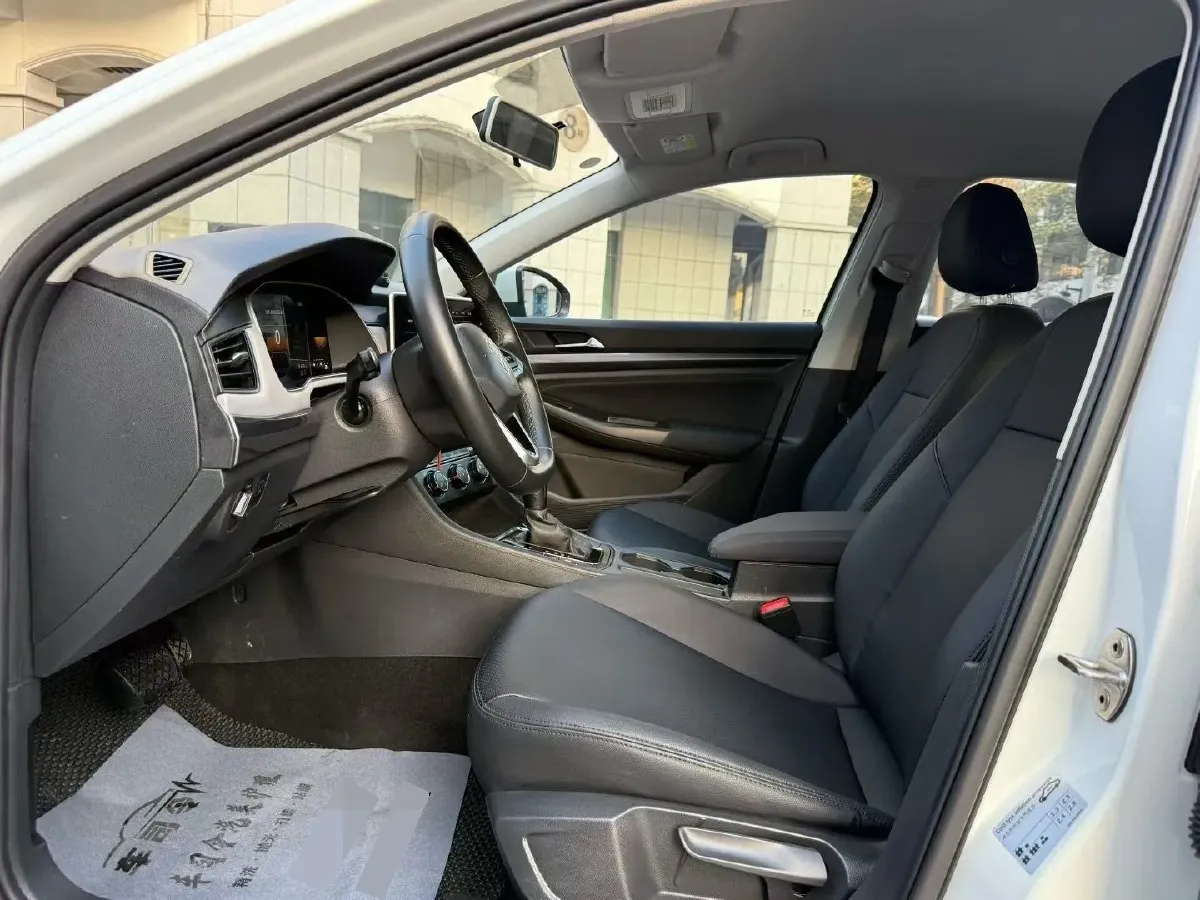 2023 Volkswagen Bora 1.2T 116HP L4 7DCT,autocango,china used car exporter,china ev exporter,chinese used car exporter,chinese used ev exporter