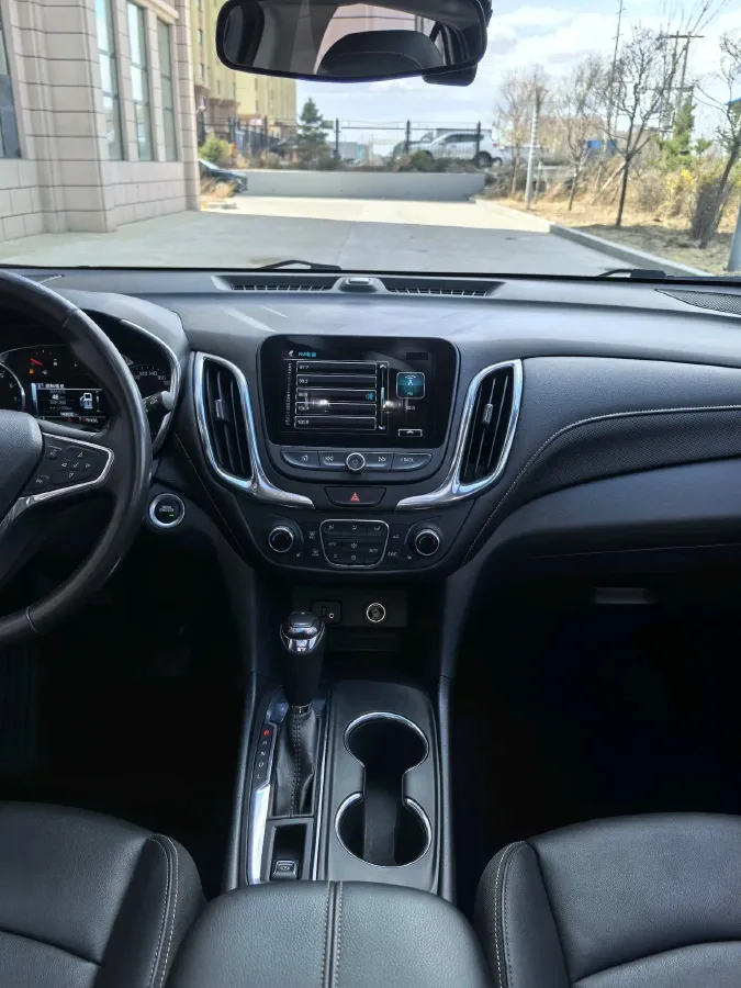 2018 Chevrolet Equinox 1.5T 180HP L4 6AT,autocango,china used car exporter,china ev exporter,chinese used car exporter,chinese used ev exporter