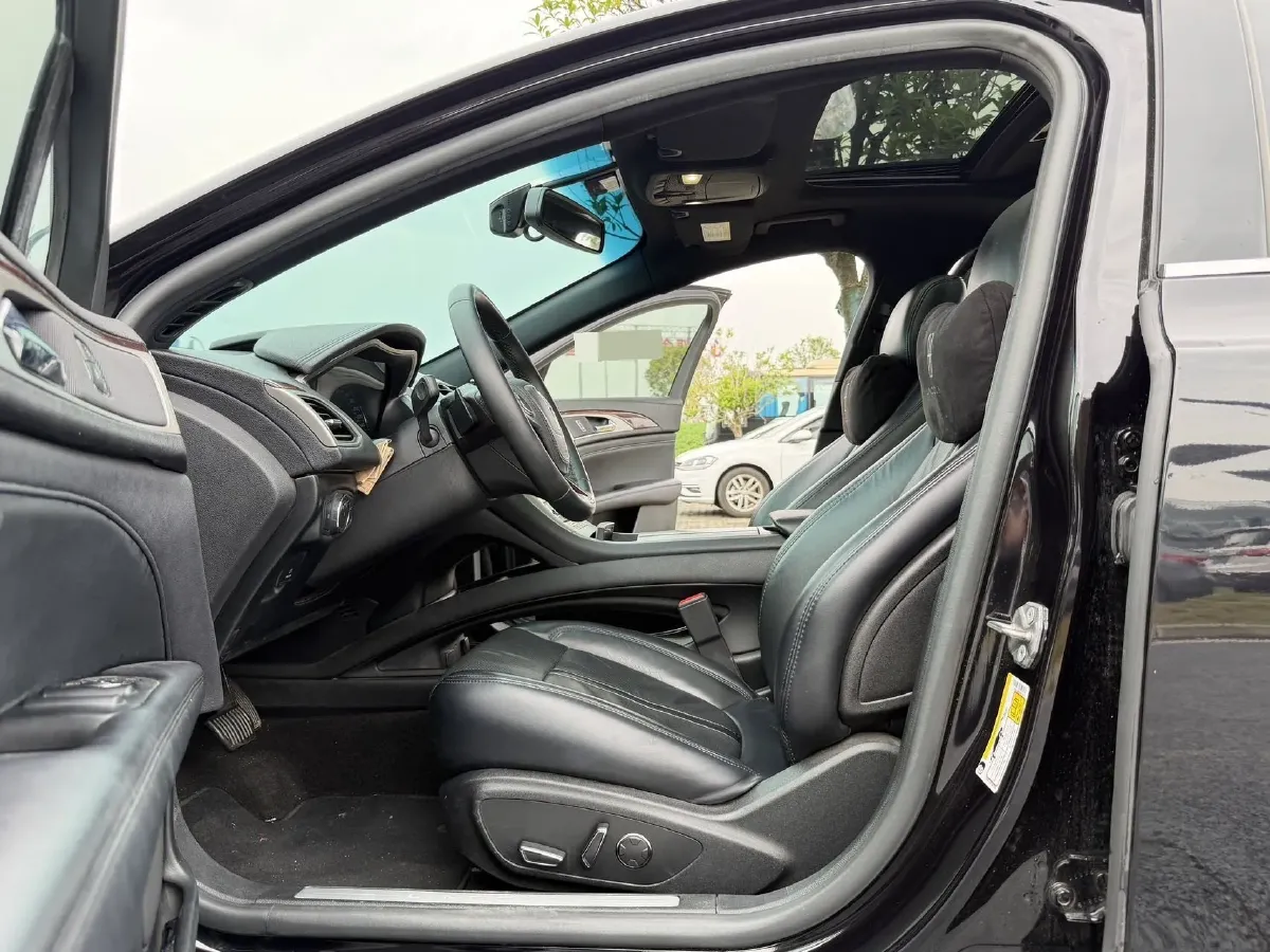 2019 Lincoln MKZ 2.0T 196HP L4 6AT,autocango,china used car exporter,china ev exporter,chinese used car exporter,chinese used ev exporter