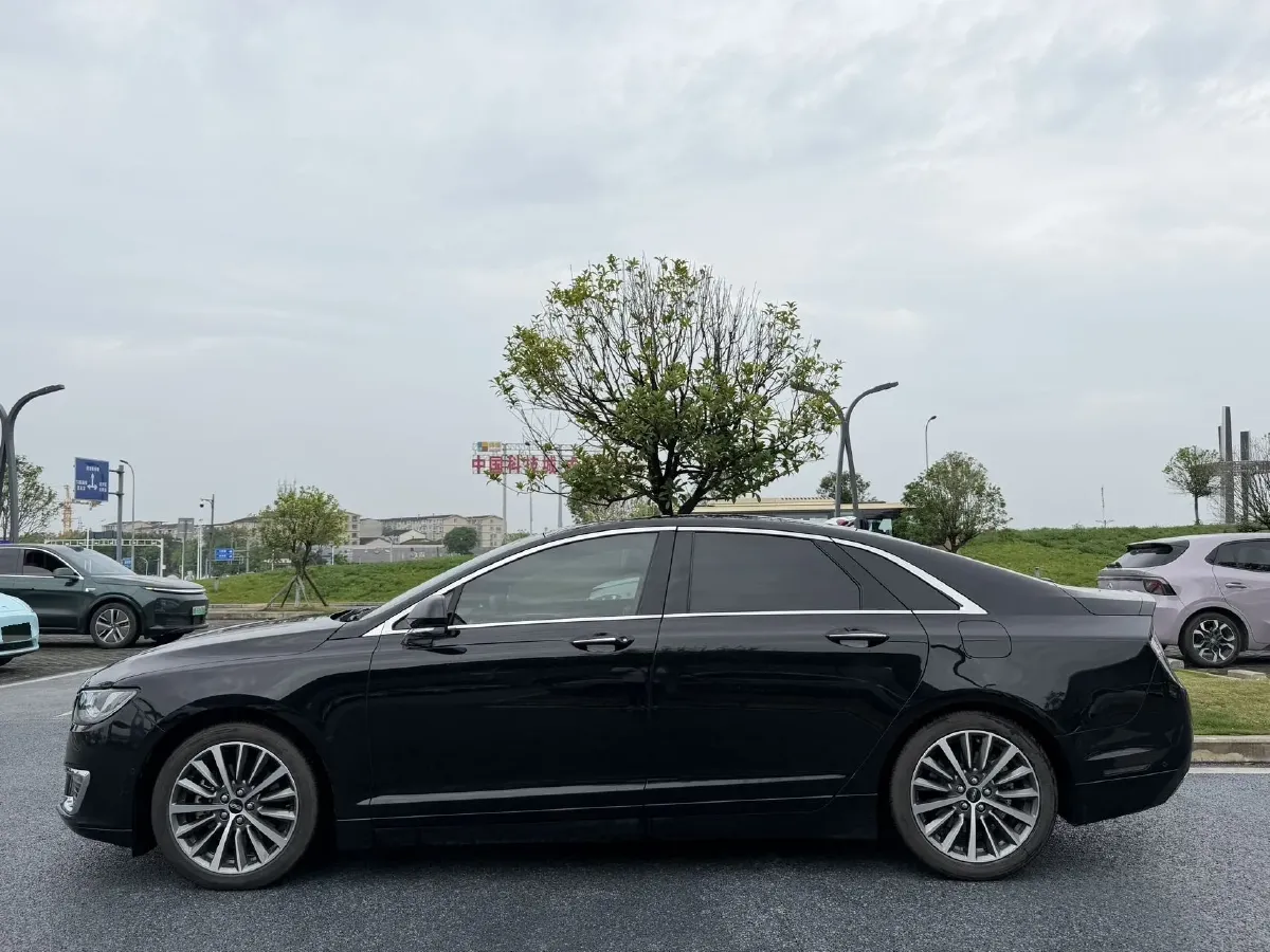 2019 Lincoln MKZ 2.0T 196HP L4 6AT,autocango,china used car exporter,china ev exporter,chinese used car exporter,chinese used ev exporter