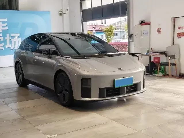 2025 Li i6 BEV,autocango,china used car exporter,china ev exporter,chinese used car exporter,chinese used ev exporter