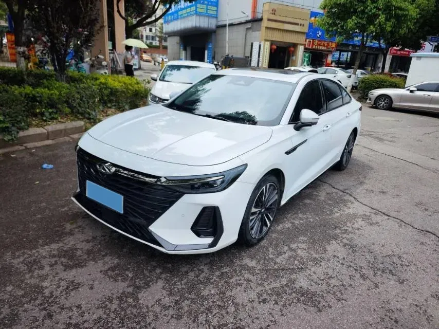 2024 Chery Arrizo 8 2.0T 254HP L4 7DCT,autocango,china used car exporter,china ev exporter,chinese used car exporter,chinese used ev exporter