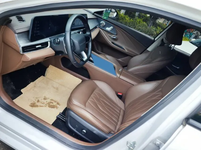 2024 Chery Arrizo 8 2.0T 254HP L4 7DCT,autocango,china used car exporter,china ev exporter,chinese used car exporter,chinese used ev exporter