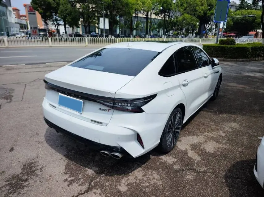 2024 Chery Arrizo 8 2.0T 254HP L4 7DCT,autocango,china used car exporter,china ev exporter,chinese used car exporter,chinese used ev exporter