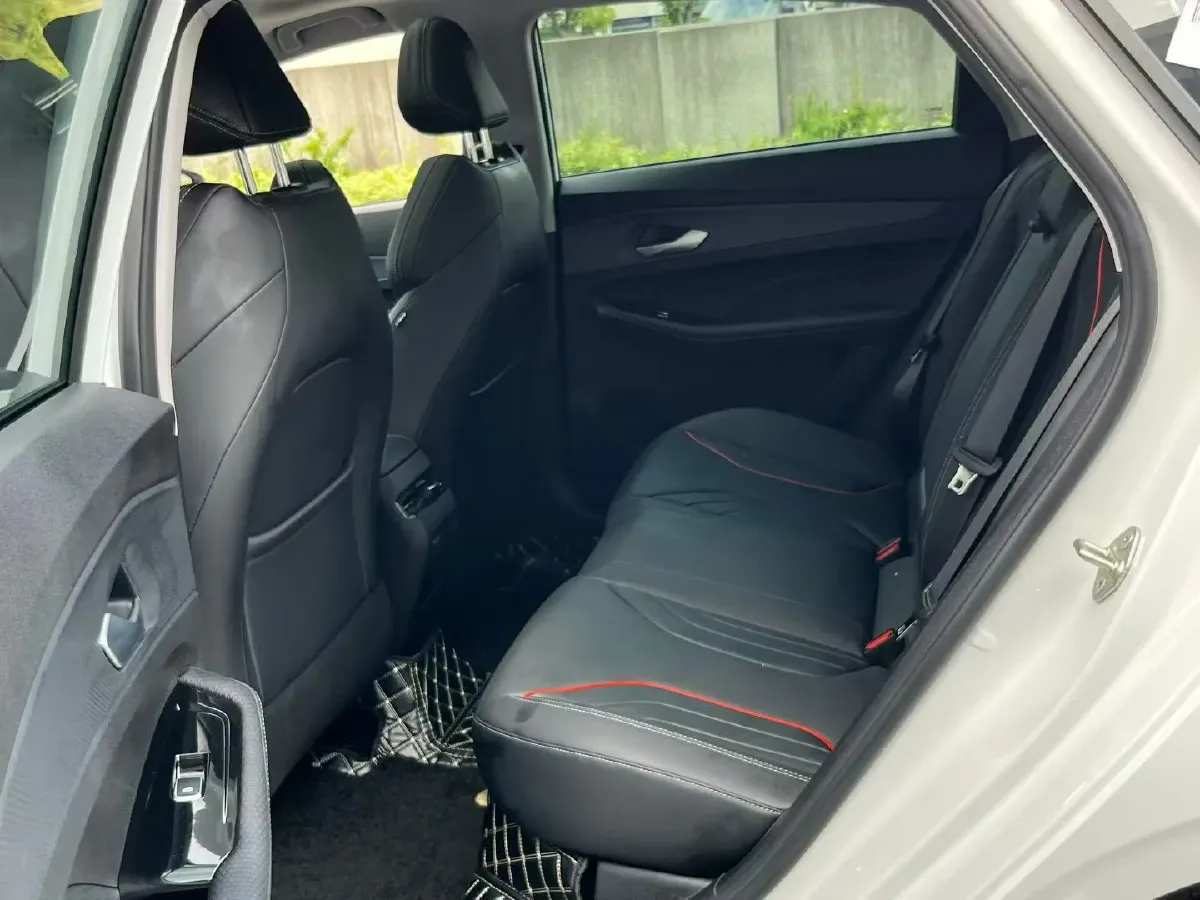 2024 Geely Binray 1.5T 181HP L4 7DCT,autocango,china used car exporter,china ev exporter,chinese used car exporter,chinese used ev exporter