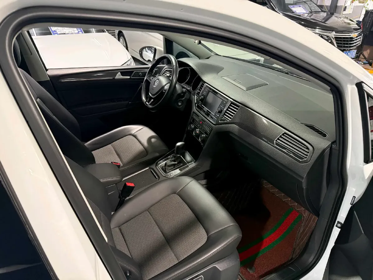 2018 Volkswagen Golf Sportsvan 1.4T 131HP L4 7DCT,autocango,china used car exporter,china ev exporter,chinese used car exporter,chinese used ev exporter
