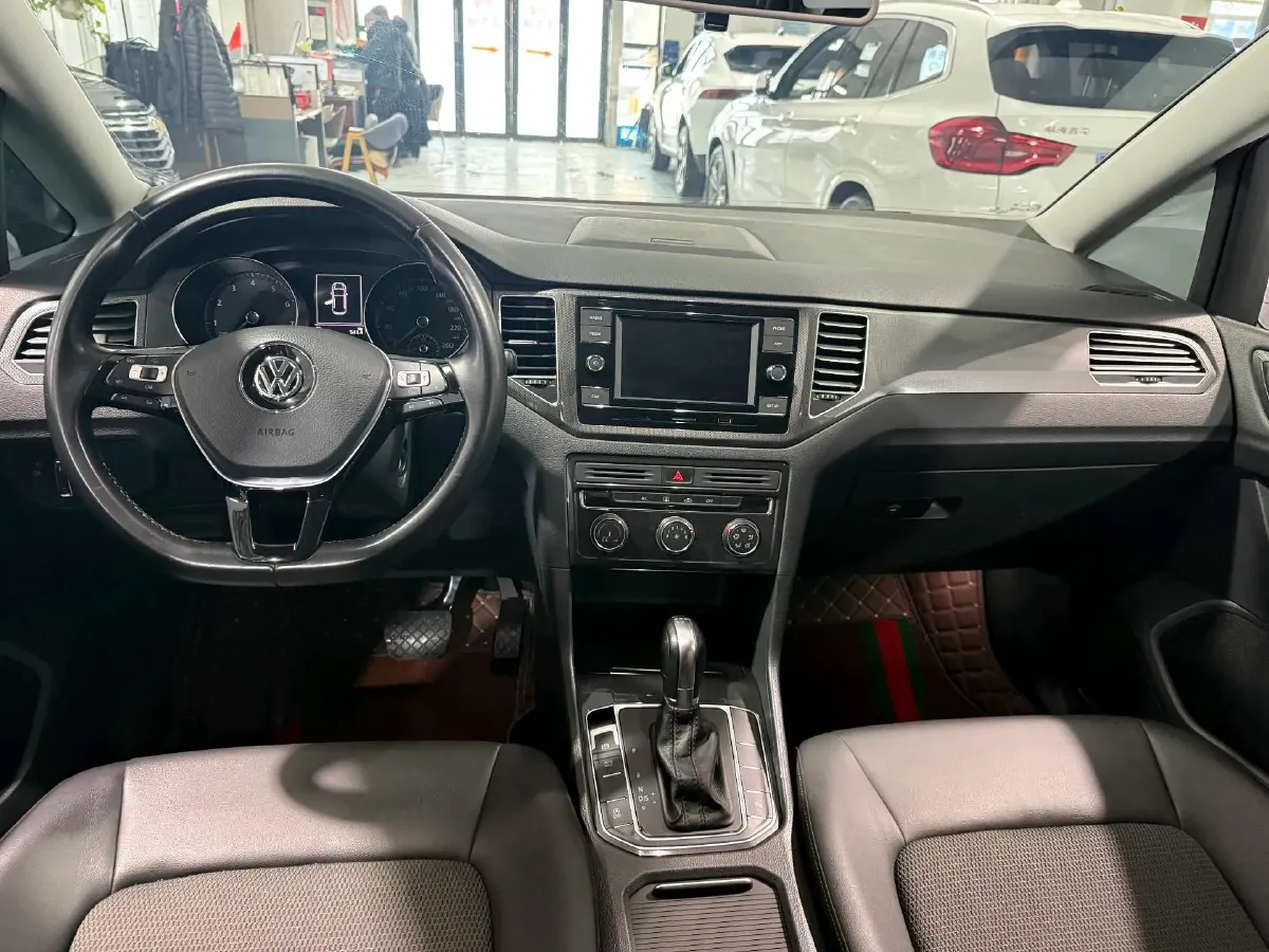 2018 Volkswagen Golf Sportsvan 1.4T 131HP L4 7DCT,autocango,china used car exporter,china ev exporter,chinese used car exporter,chinese used ev exporter