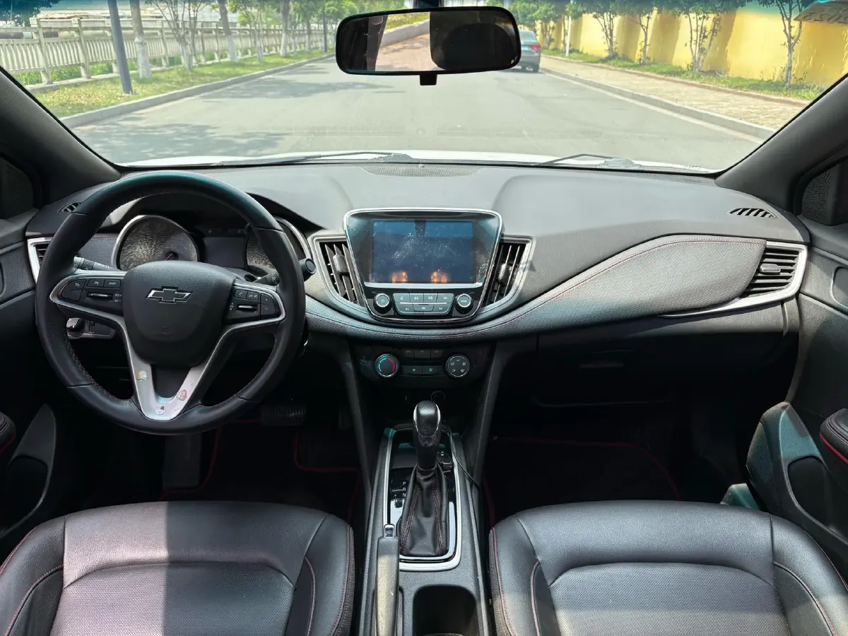 2020 Chevrolet Monza 1.3T 163HP L3 6AT,autocango,china used car exporter,china ev exporter,chinese used car exporter,chinese used ev exporter
