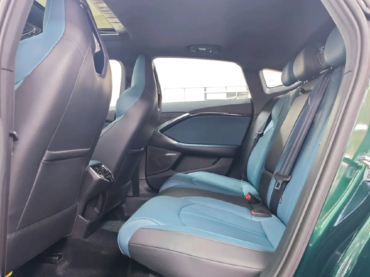 2023 MG 7 1.5T 188HP L4 7DCT,autocango,china used car exporter,china ev exporter,chinese used car exporter,chinese used ev exporter