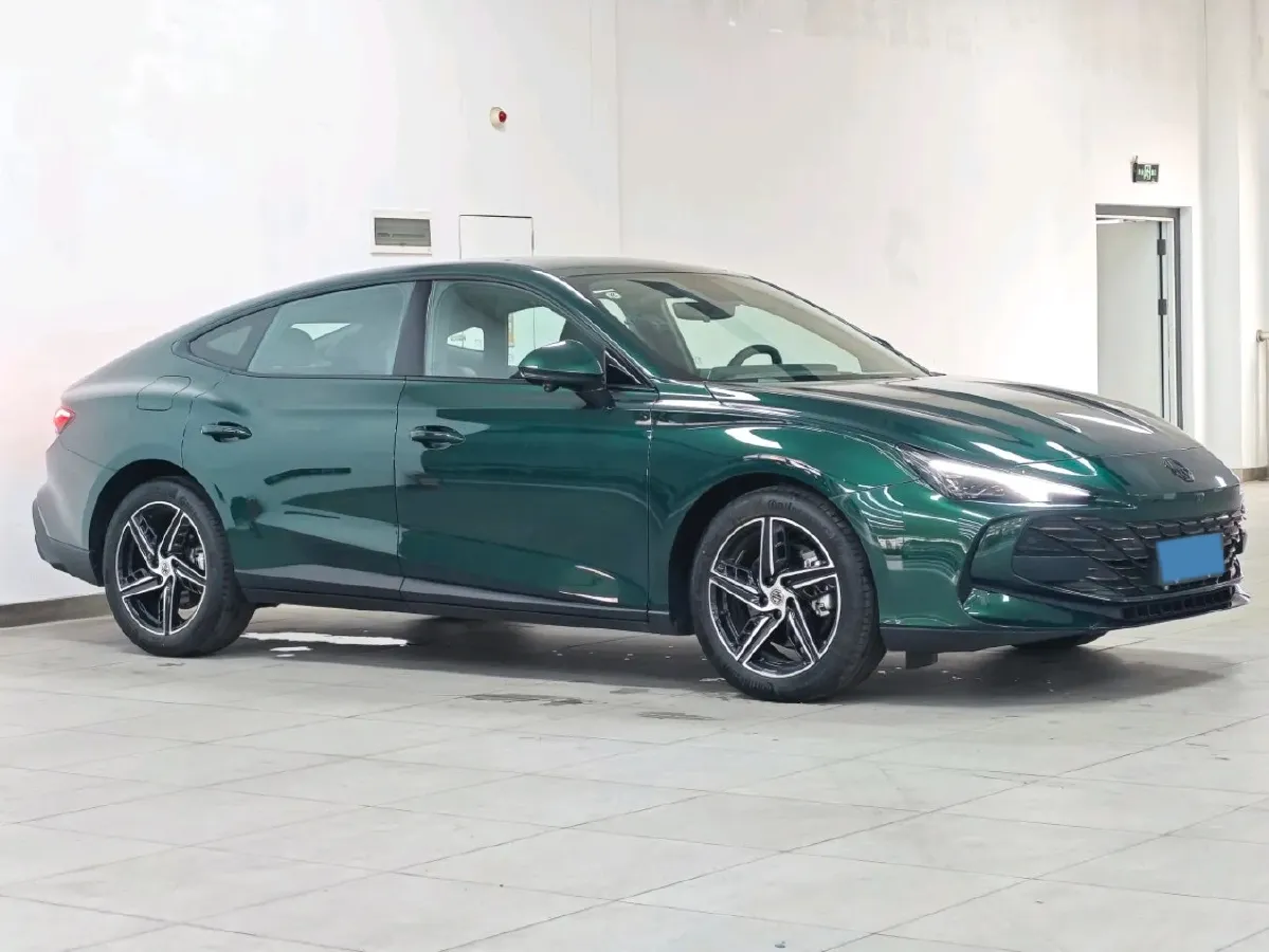 2023 MG 7 1.5T 188HP L4 7DCT,autocango,china used car exporter,china ev exporter,chinese used car exporter,chinese used ev exporter