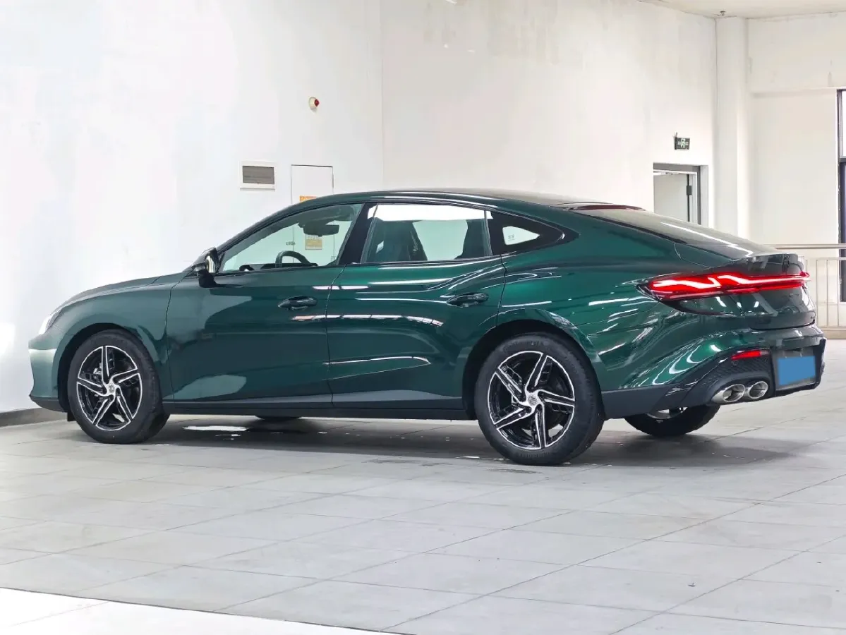 2023 MG 7 1.5T 188HP L4 7DCT,autocango,china used car exporter,china ev exporter,chinese used car exporter,chinese used ev exporter