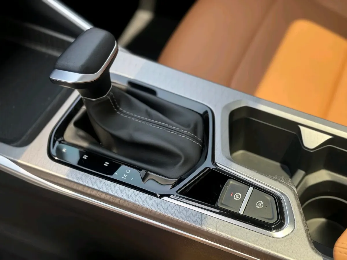 2023 Geely Emgrand 1.5L 127HP L4 CVT,autocango,china used car exporter,china ev exporter,chinese used car exporter,chinese used ev exporter