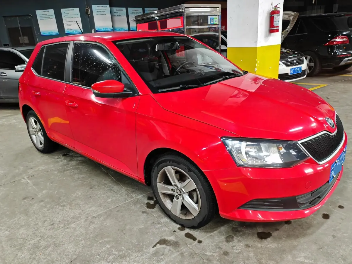 2017 Skoda Fabia 1.4L 90HP L4 6AT,autocango,china used car exporter,china ev exporter,chinese used car exporter,chinese used ev exporter