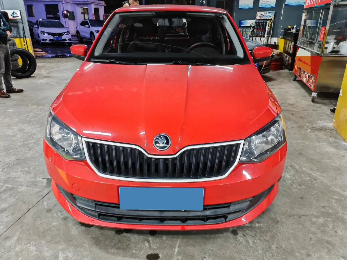 2017 Skoda Fabia 1.4L 90HP L4 6AT,autocango,china used car exporter,china ev exporter,chinese used car exporter,chinese used ev exporter