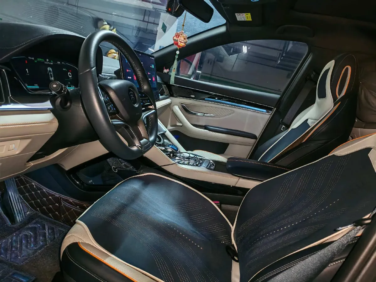 2022 Hyundai Tucson 2.0L 150HP L4 6AT Hybrid,autocango,china used car exporter,china ev exporter,chinese used car exporter,chinese used ev exporter