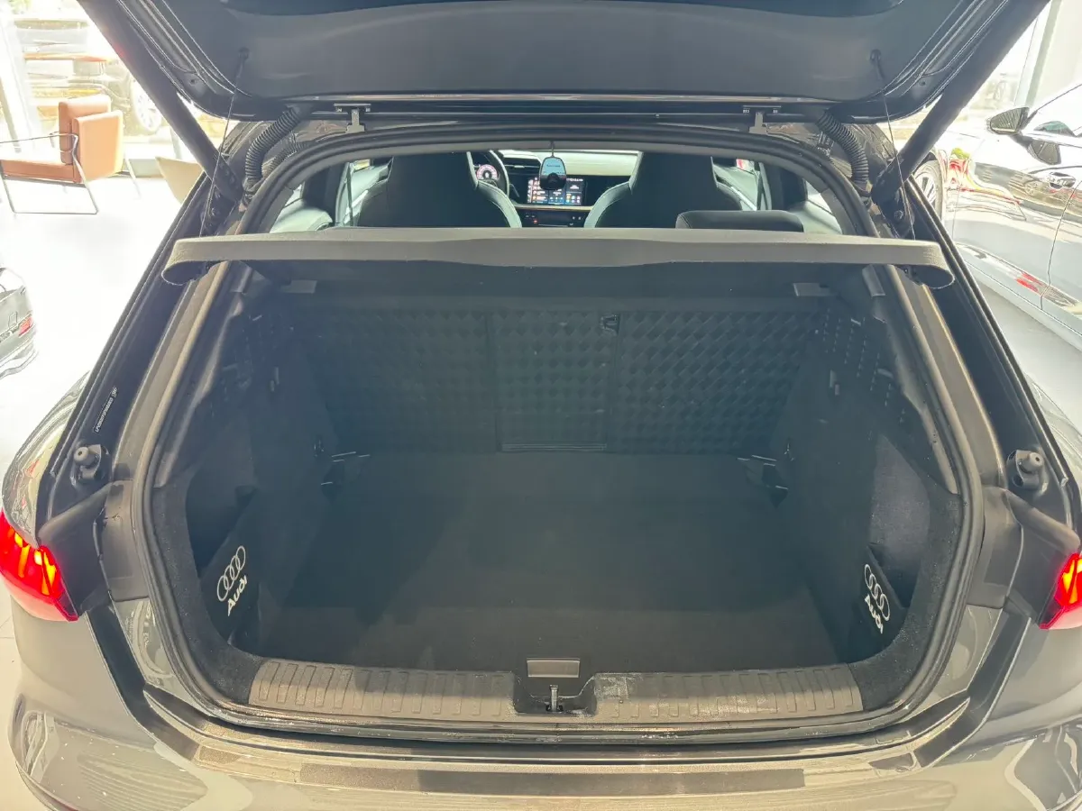 2023 Audi A3 1.4T 150HP L4 7DCT,autocango,china used car exporter,china ev exporter,chinese used car exporter,chinese used ev exporter