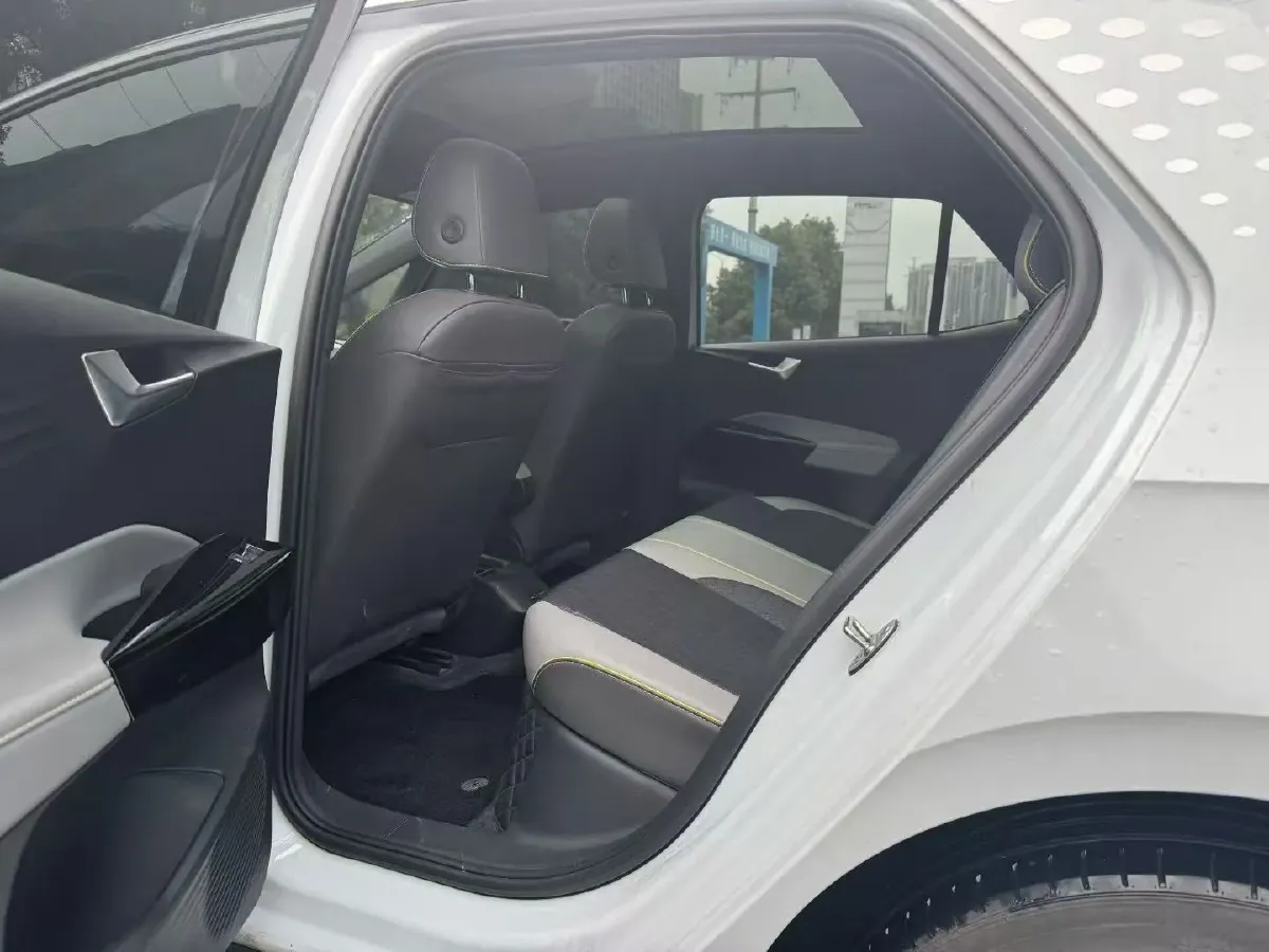 2022 Volkswagen ID.3 BEV 57.3KWH,autocango,china used car exporter,china ev exporter,chinese used car exporter,chinese used ev exporter