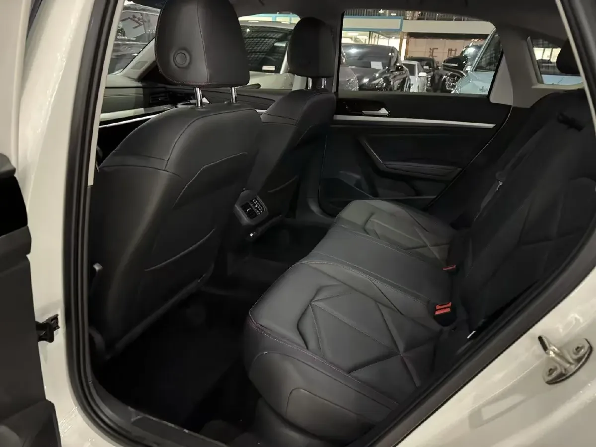 2023 Volkswagen Lavida 1.5T 160HP L4 7DCT,autocango,china used car exporter,china ev exporter,chinese used car exporter,chinese used ev exporter