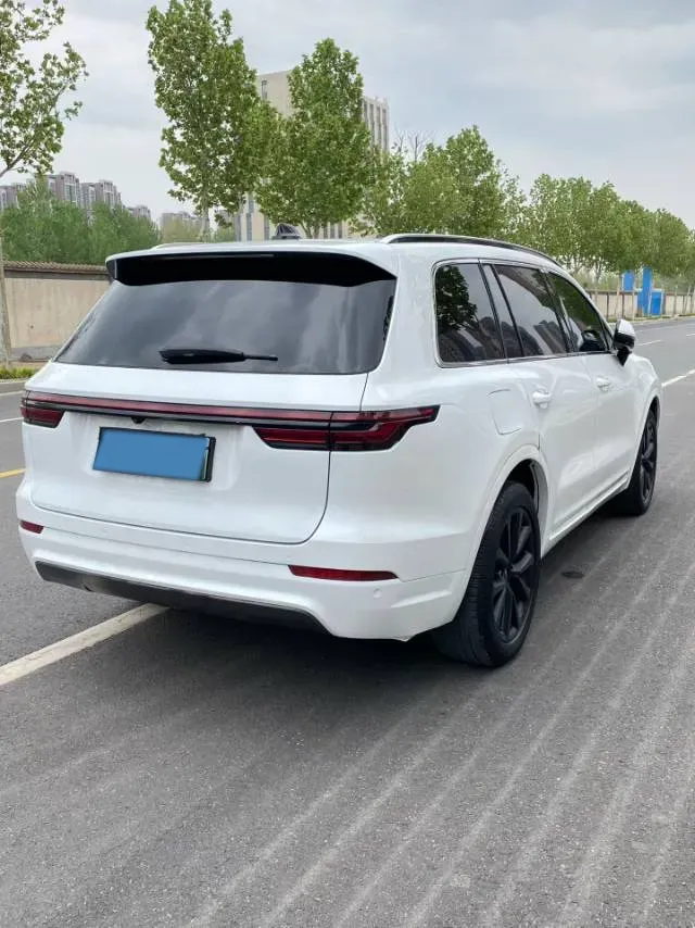 2020 Li ONE Range Extended 131HP REEV 40.5KWH,autocango,china used car exporter,china ev exporter,chinese used car exporter,chinese used ev exporter