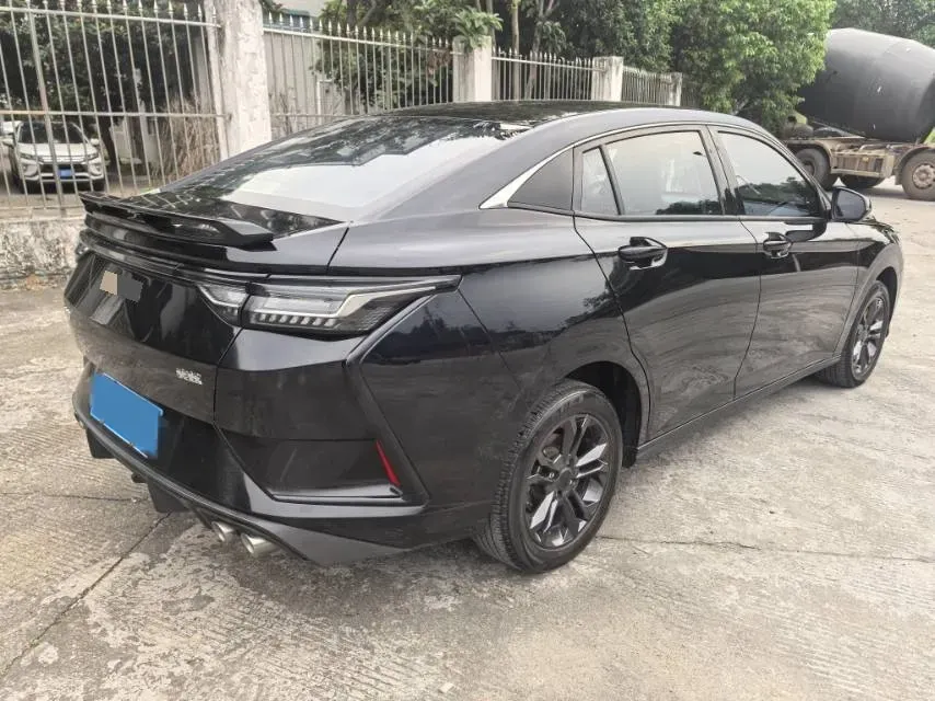 2023 DongFeng Aeolus YiXuan 1.5L 125HP L4 6DCT,autocango,china used car exporter,china ev exporter,chinese used car exporter,chinese used ev exporter