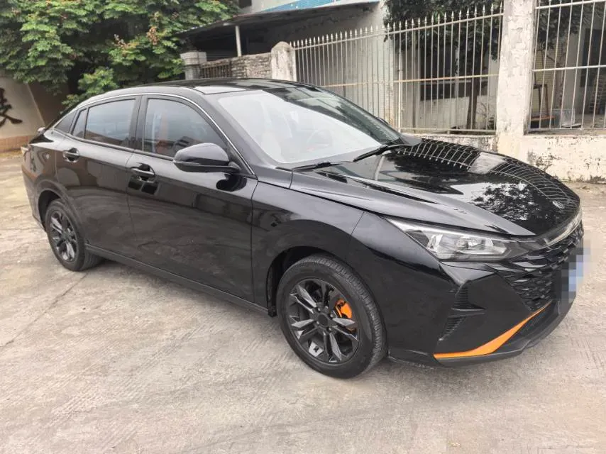 2023 DongFeng Aeolus YiXuan 1.5L 125HP L4 6DCT,autocango,china used car exporter,china ev exporter,chinese used car exporter,chinese used ev exporter