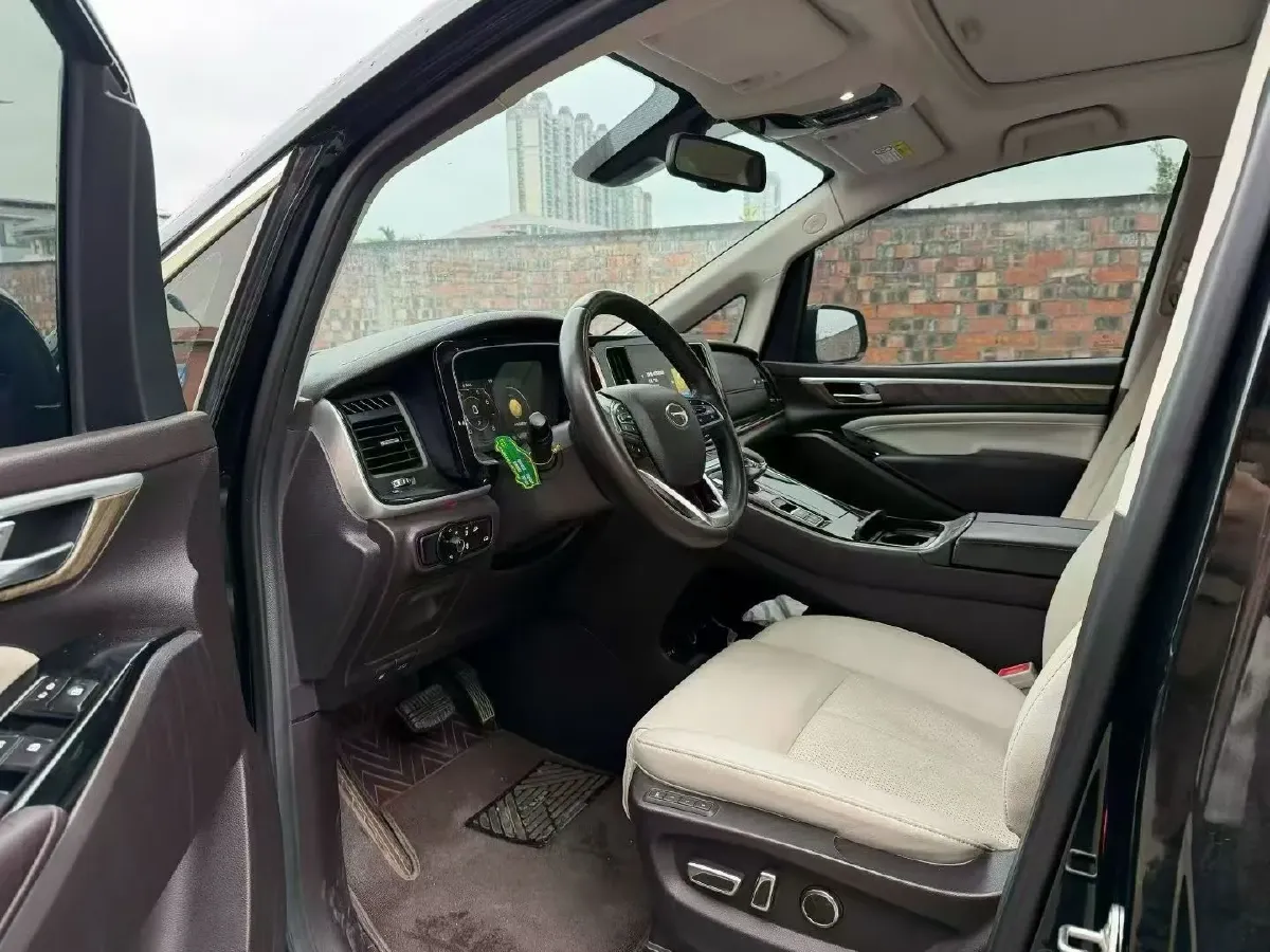 2021 GAC Trumpchi M8 2.0T 252HP L4 8AT,autocango,china used car exporter,china ev exporter,chinese used car exporter,chinese used ev exporter