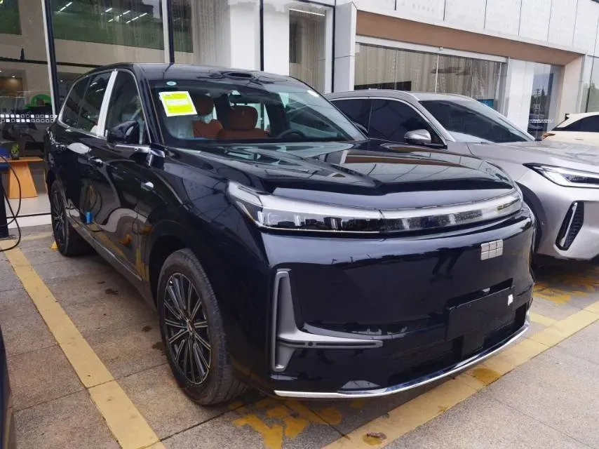 2025 Isuzu LingTuo 2.0T 220HP L4 8AT,autocango,china used car exporter,china ev exporter,chinese used car exporter,chinese used ev exporter