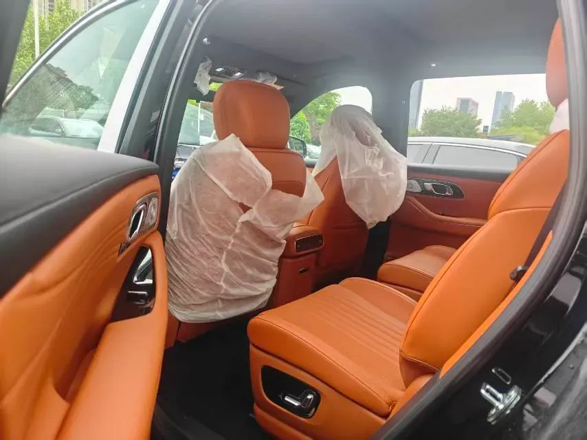 2025 Isuzu LingTuo 2.0T 220HP L4 8AT,autocango,china used car exporter,china ev exporter,chinese used car exporter,chinese used ev exporter