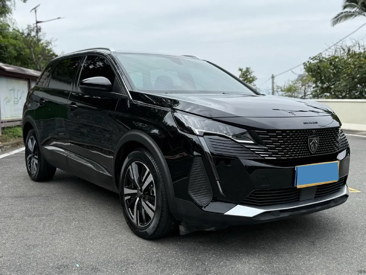 2023 Peugeot 5008 1.8T 211HP L4 8AT,autocango,china used car exporter,china ev exporter,chinese used car exporter,chinese used ev exporter
