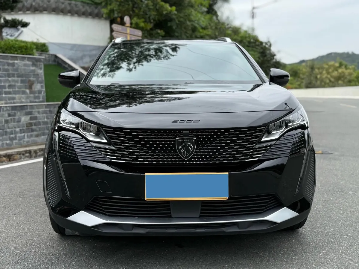 2023 Peugeot 5008 1.8T 211HP L4 8AT,autocango,china used car exporter,china ev exporter,chinese used car exporter,chinese used ev exporter