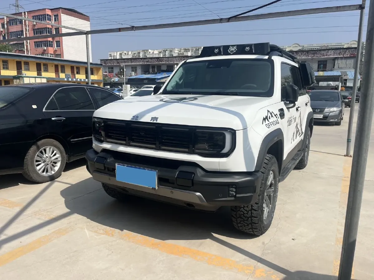 2024 Beijing BJ40 2.0T 245HP L4 8AT,autocango,china used car exporter,china ev exporter,chinese used car exporter,chinese used ev exporter