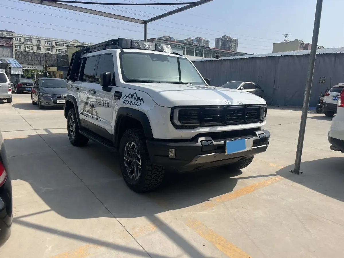 2024 Beijing BJ40 2.0T 245HP L4 8AT,autocango,china used car exporter,china ev exporter,chinese used car exporter,chinese used ev exporter