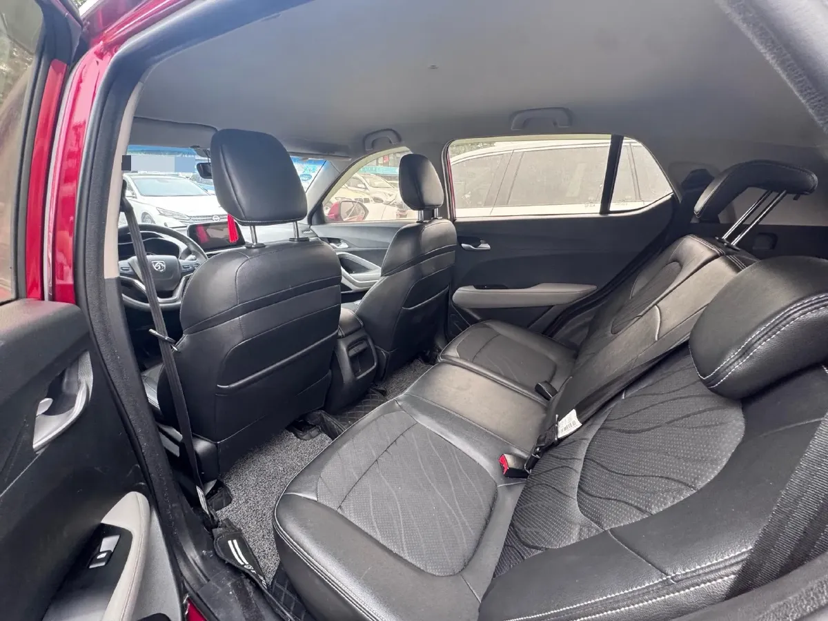 2017 BaoJun 310W 1.5L 105HP L4 6MT,autocango,china used car exporter,china ev exporter,chinese used car exporter,chinese used ev exporter