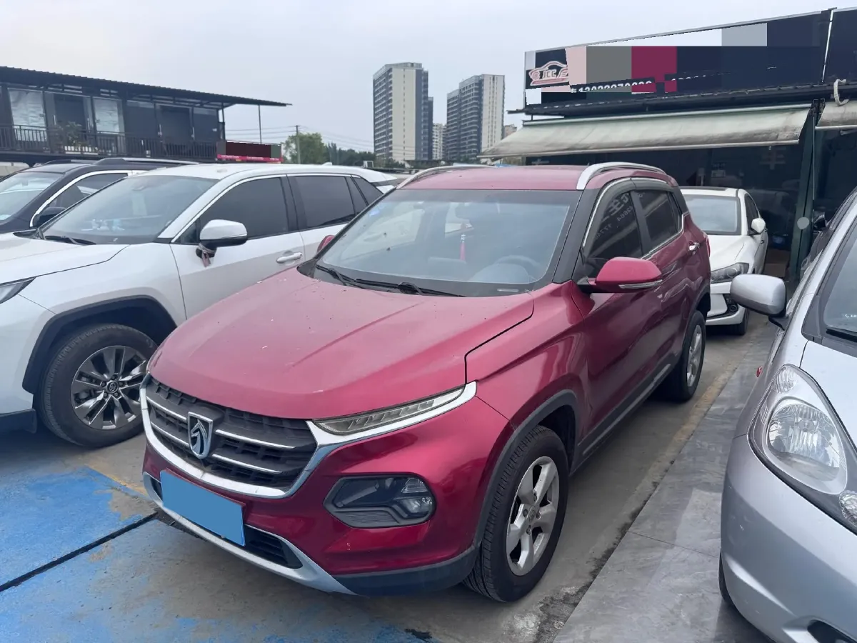 2017 BaoJun 310W 1.5L 105HP L4 6MT,autocango,china used car exporter,china ev exporter,chinese used car exporter,chinese used ev exporter