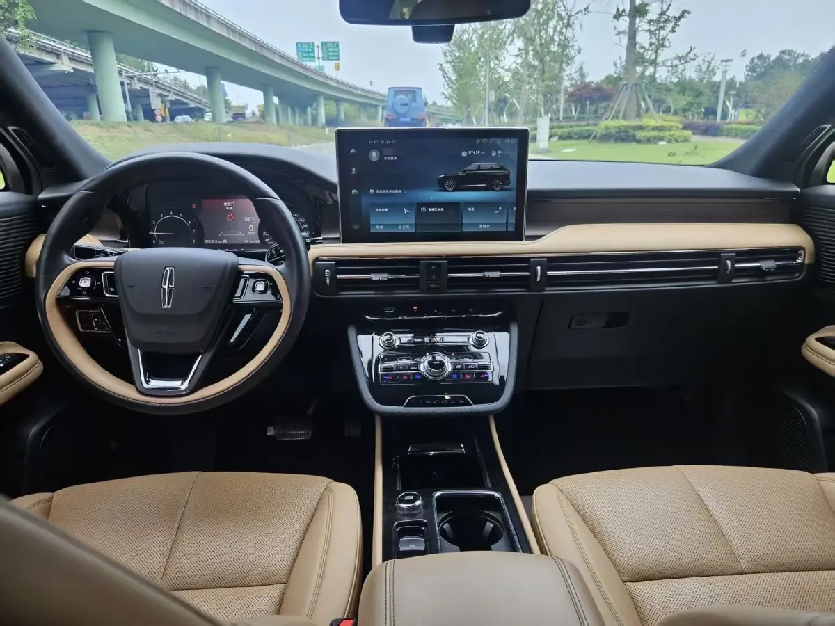 2020 Lincoln Corsair 2.0T 245HP L4 8AT,autocango,china used car exporter,china ev exporter,chinese used car exporter,chinese used ev exporter