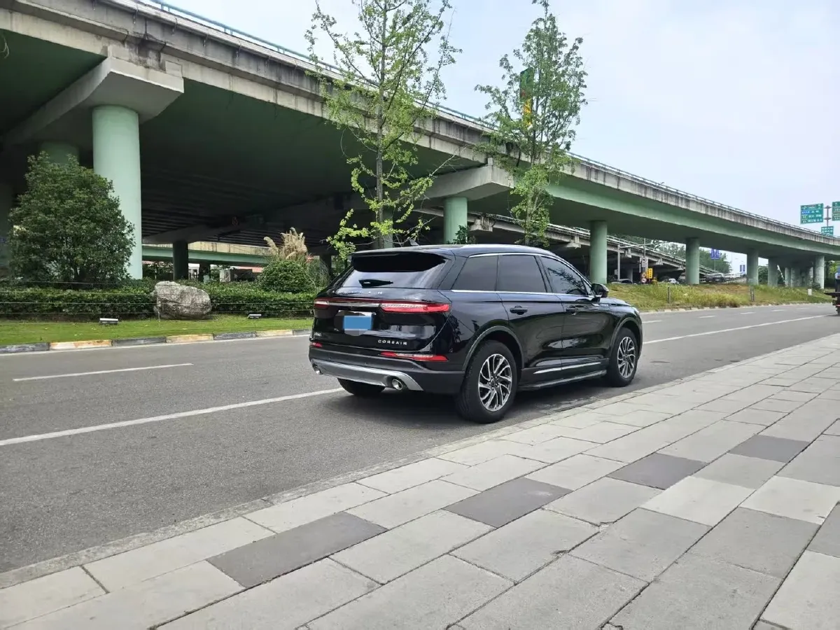 2020 Lincoln Corsair 2.0T 245HP L4 8AT,autocango,china used car exporter,china ev exporter,chinese used car exporter,chinese used ev exporter