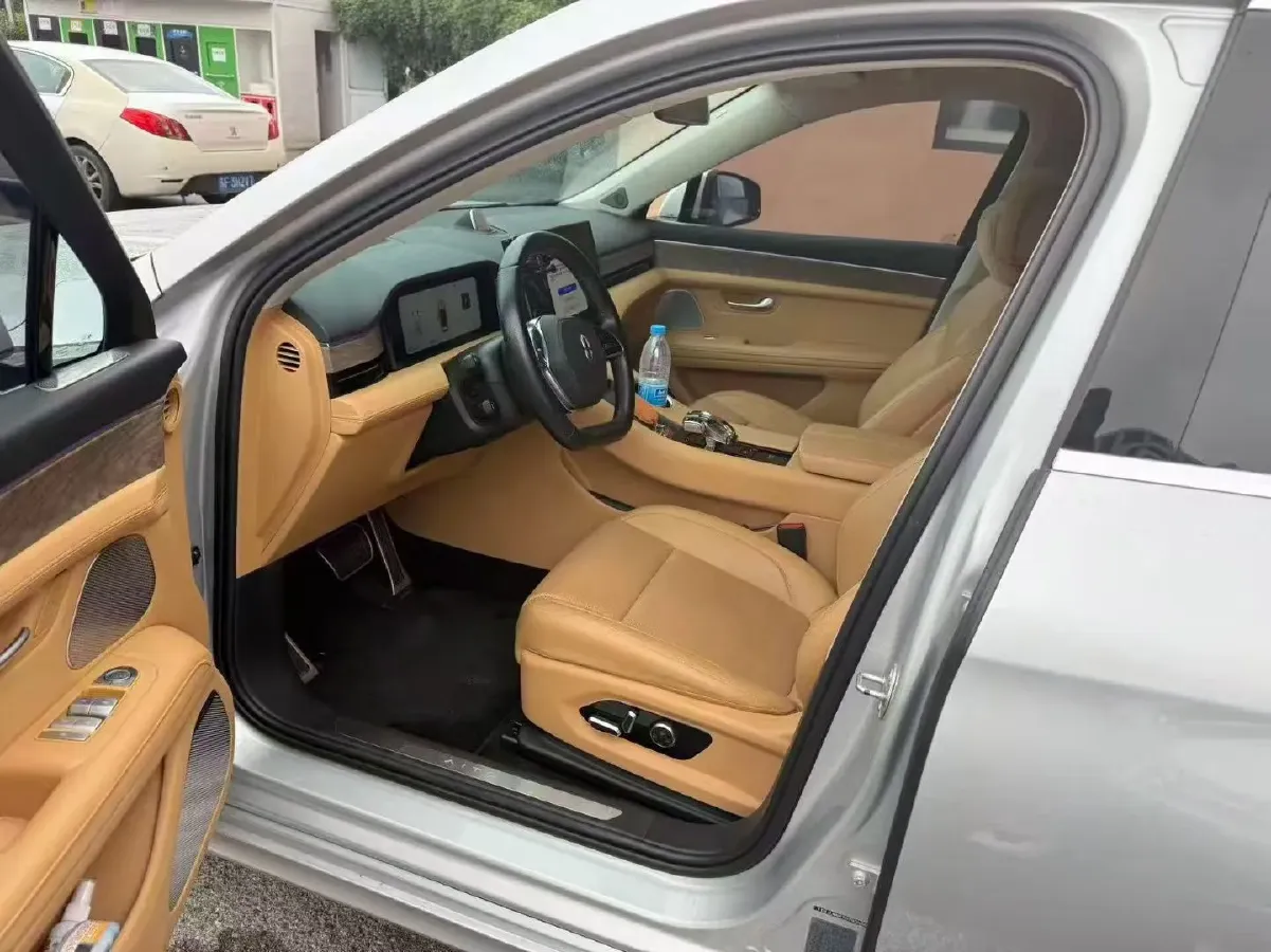 2022 JMC YuHu 7 2.0T 141HP L4 8AT,autocango,china used car exporter,china ev exporter,chinese used car exporter,chinese used ev exporter