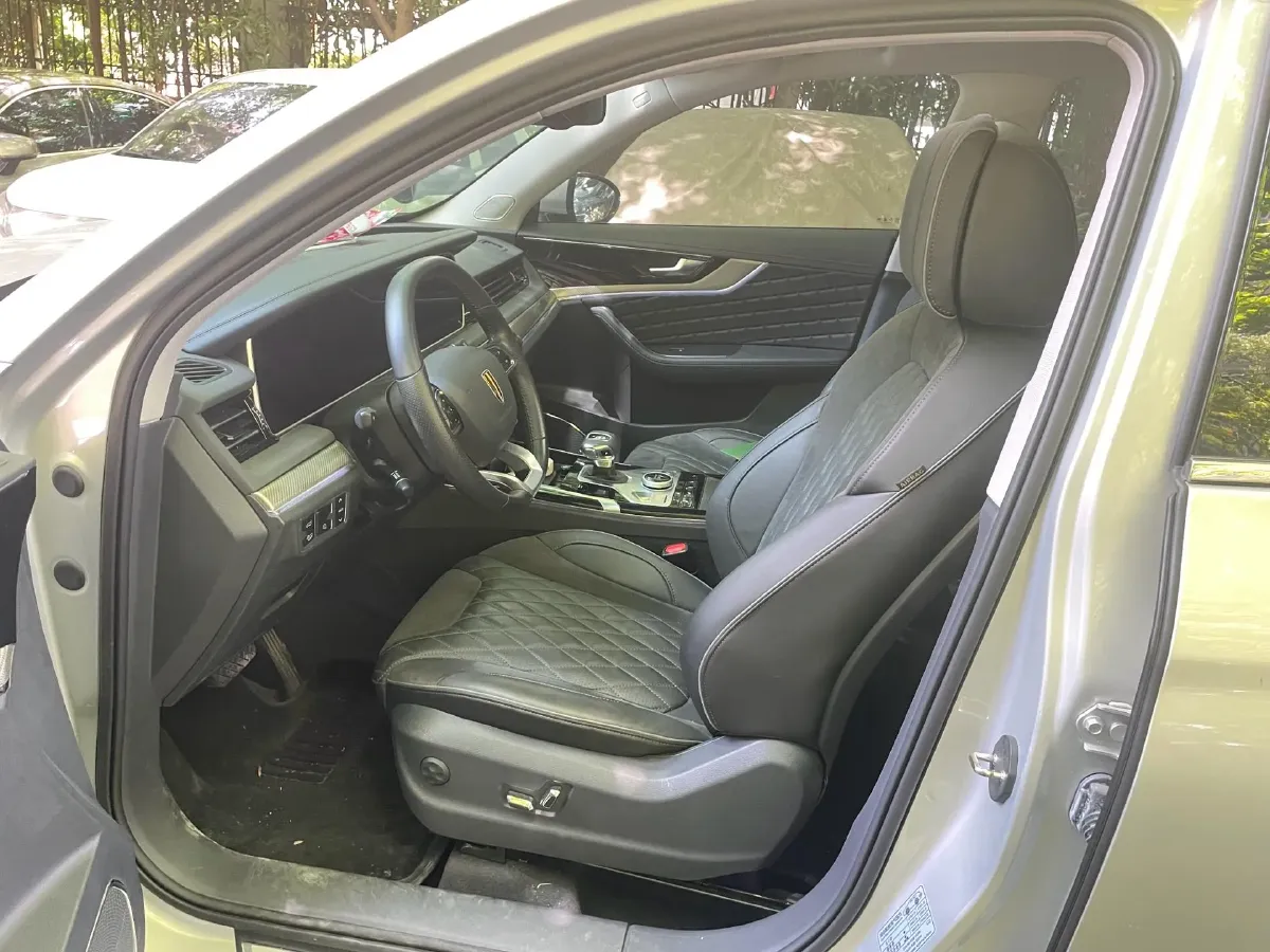 2019 HongQi HS5 2.0T 224HP L4 6AT,autocango,china used car exporter,china ev exporter,chinese used car exporter,chinese used ev exporter