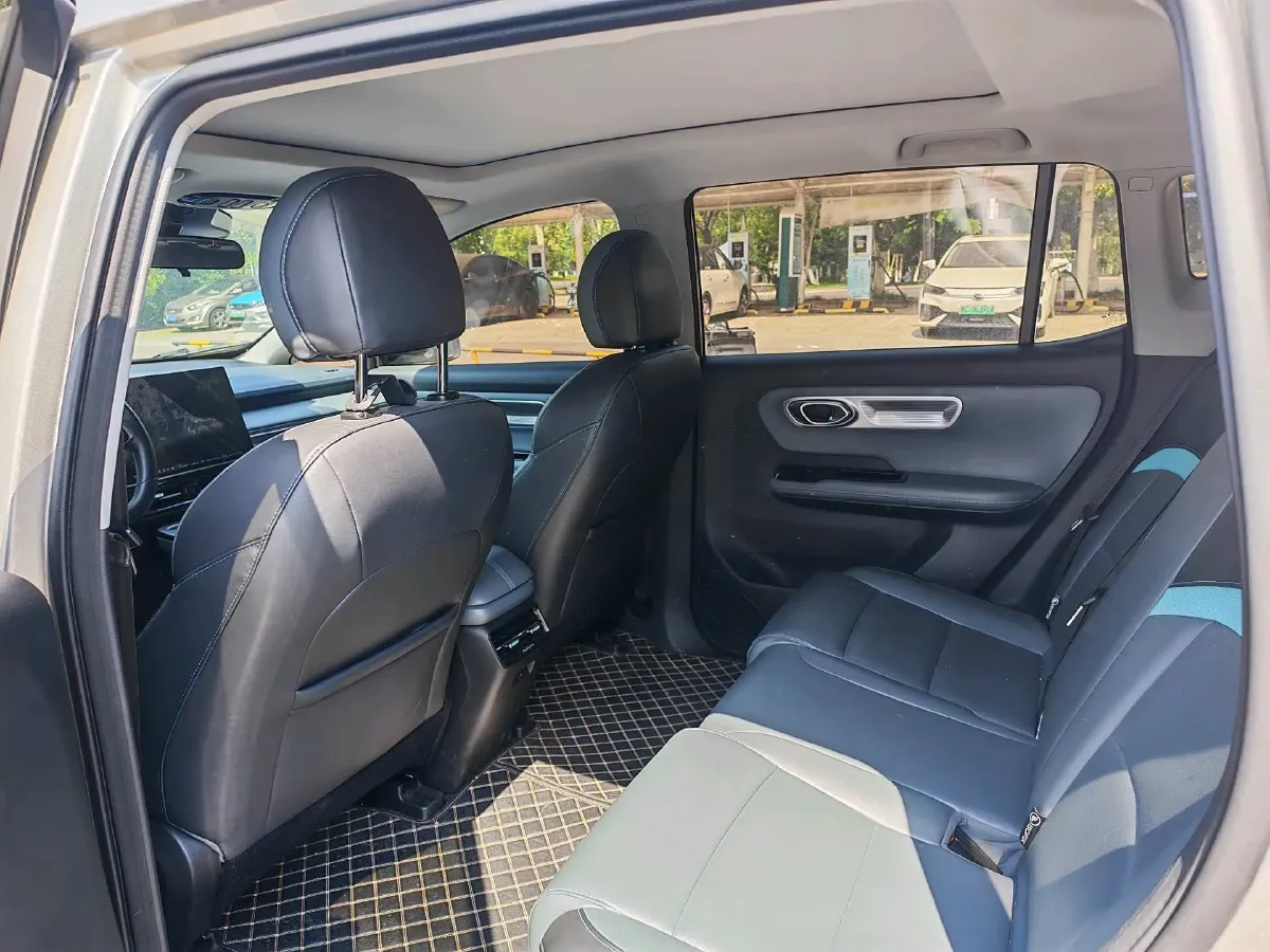 2023 GAC Trumpchi GS4 1.5T 177HP L4 6AT,autocango,china used car exporter,china ev exporter,chinese used car exporter,chinese used ev exporter